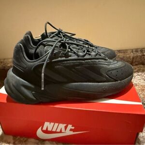 Adidas Men's Black Sneakers